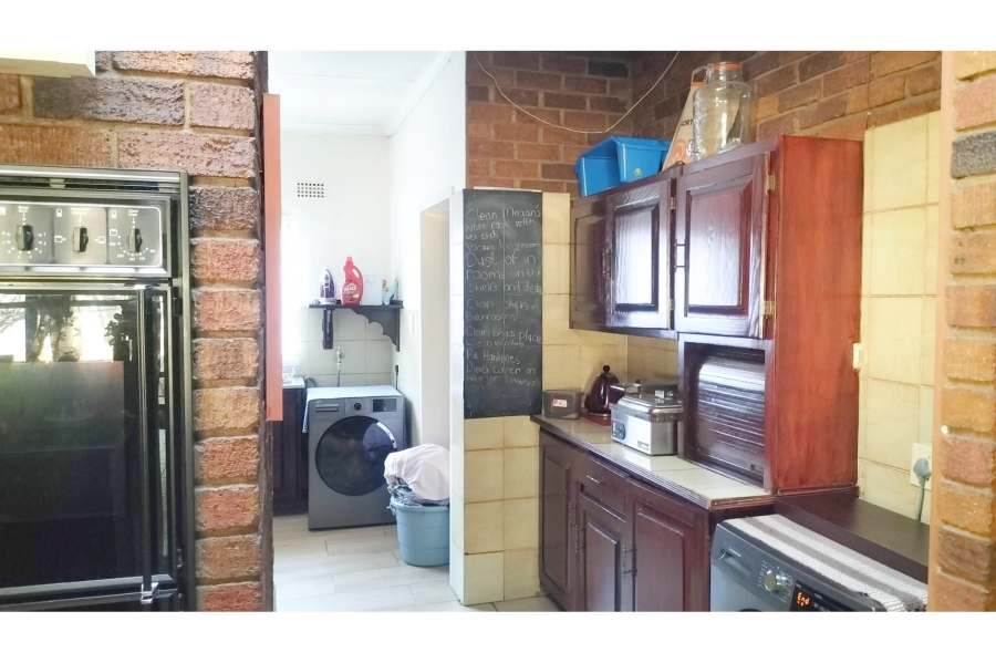 5 Bedroom Property for Sale in Elandsrand North West